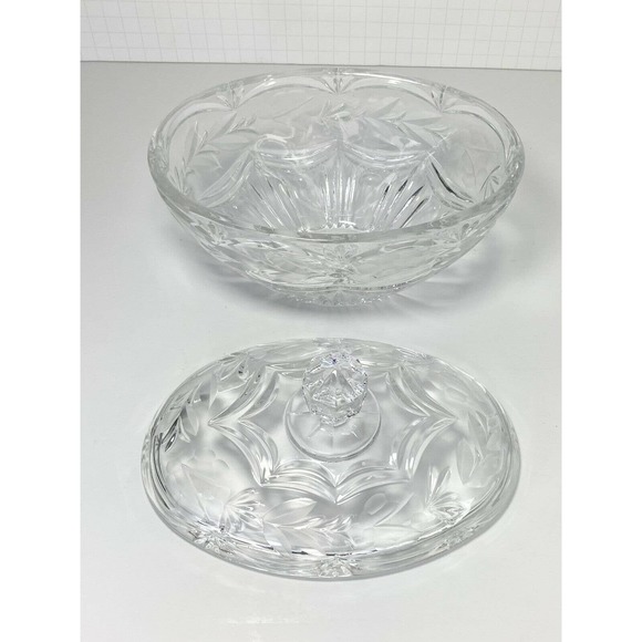 Vintage Beautiful Etched/Cut Crystal Lidded Large Candy Jar, H7.5”XL8”W5.5” - Picture 3 of 4